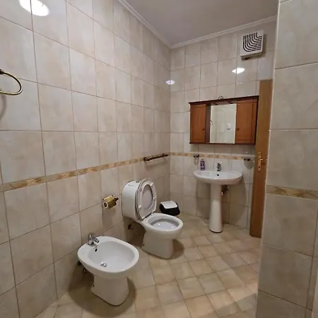 Lavandula Of Church Апартаменты Тирана