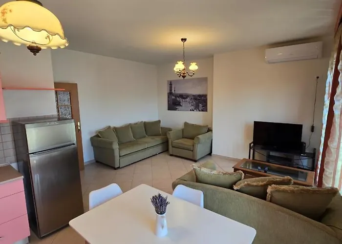 Lägenhet Lavandula Of Church Tirana